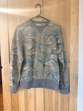Old Navy Camo Crewneck Sweatshirt